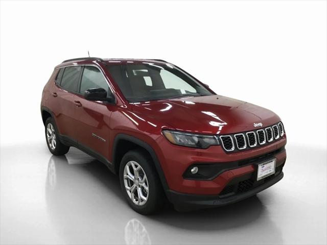 2024 Jeep Compass COMPASS LATITUDE 4X4