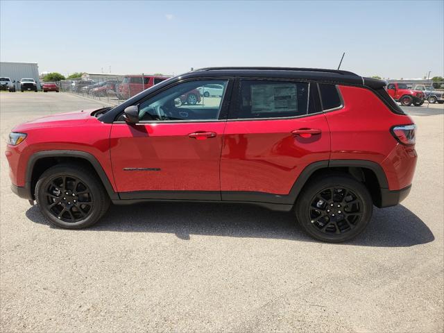 2024 Jeep Compass COMPASS LATITUDE 4X4