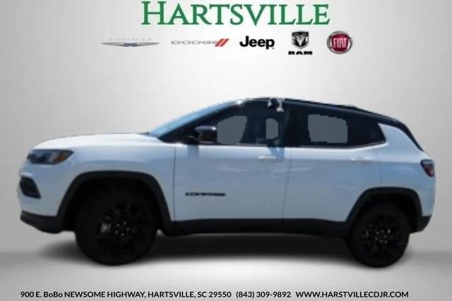 2024 Jeep Compass COMPASS LATITUDE 4X4