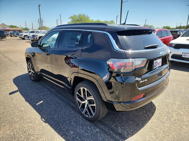 2024 Jeep Compass COMPASS LIMITED 4X4