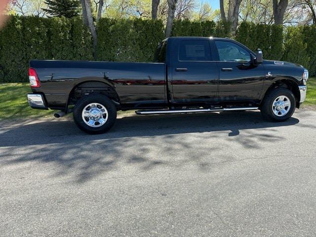 2024 RAM Ram 3500 RAM 3500 TRADESMAN CREW CAB 4X4 8 BOX