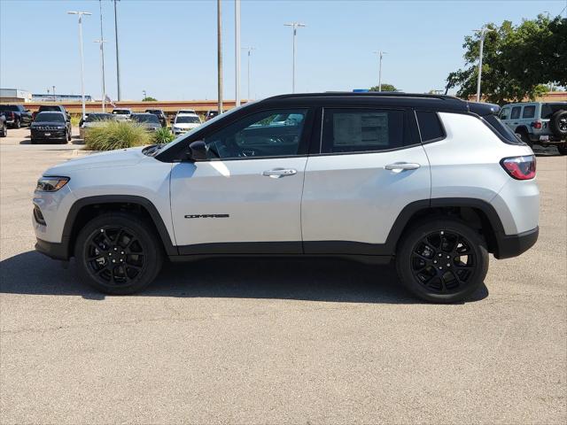 2024 Jeep Compass COMPASS LATITUDE 4X4