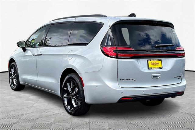 2024 Chrysler Pacifica PACIFICA LIMITED AWD