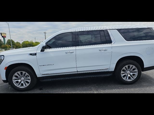 2022 GMC Yukon XL 4WD Denali