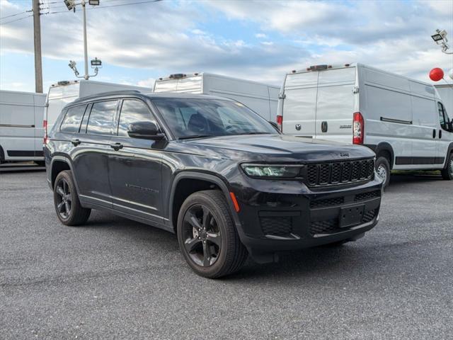 2023 Jeep Grand Cherokee L Altitude 4x4 2023 Jeep Grand Cherokee L Altitude 4x4