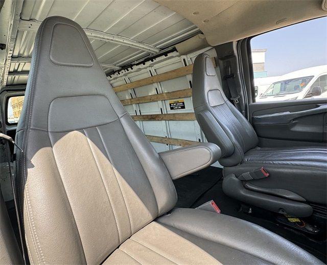 2022 GMC Savana Cargo RWD 2500 Regular Wheelbase Work Van