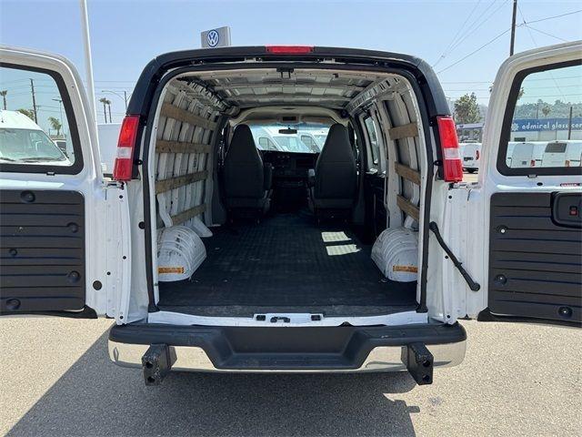 2022 GMC Savana Cargo RWD 2500 Regular Wheelbase Work Van
