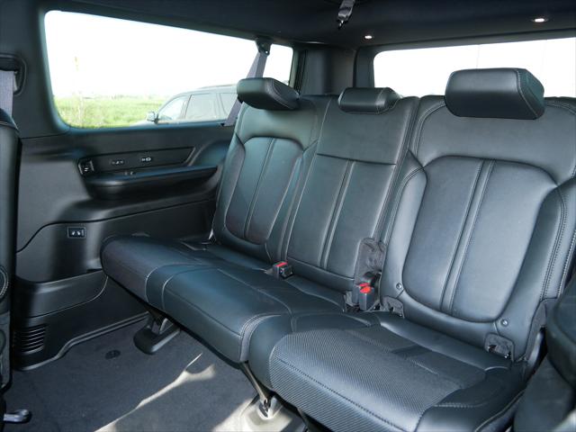 2024 Jeep Wagoneer Series II Carbide 4x4