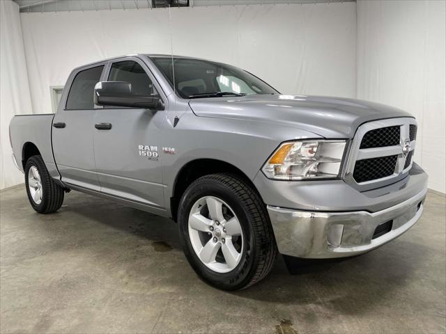 2024 RAM Ram 1500 Classic RAM 1500 CLASSIC TRADESMAN CREW CAB 4X4 57 BOX