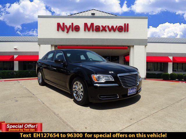 2014 Chrysler 300 Base