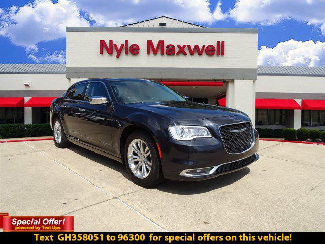 2016 Chrysler 300C Base