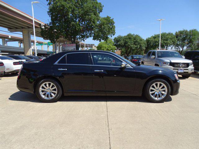 2011 Chrysler 300C Base