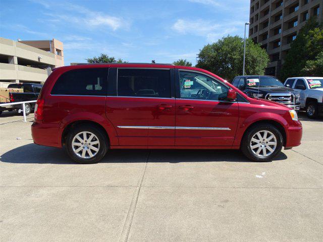 2013 Chrysler Town and Country Touring