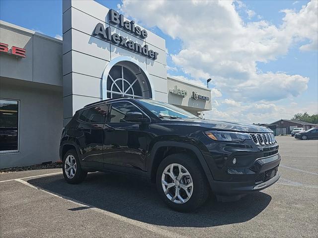 2024 Jeep Compass COMPASS LATITUDE 4X4