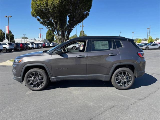 2024 Jeep Compass COMPASS LATITUDE 4X4