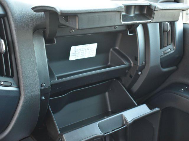 2024 Chevrolet Silverado 6500HD 1WT