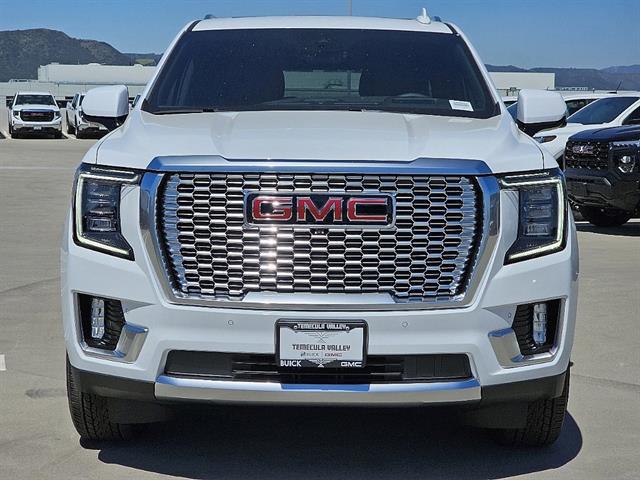 2024 GMC Yukon XL 4WD Denali 18