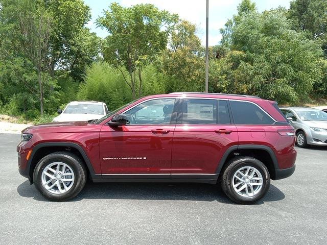 2024 Jeep Grand Cherokee GRAND CHEROKEE LAREDO X 4X4