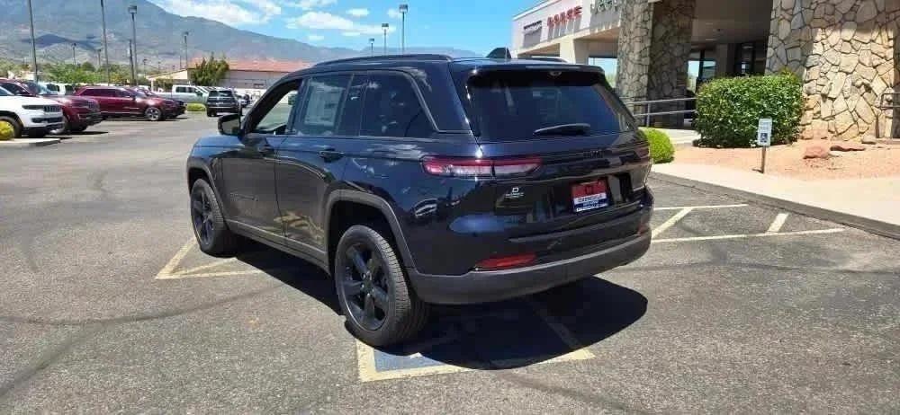 2024 Jeep Grand Cherokee GRAND CHEROKEE LIMITED 4X4