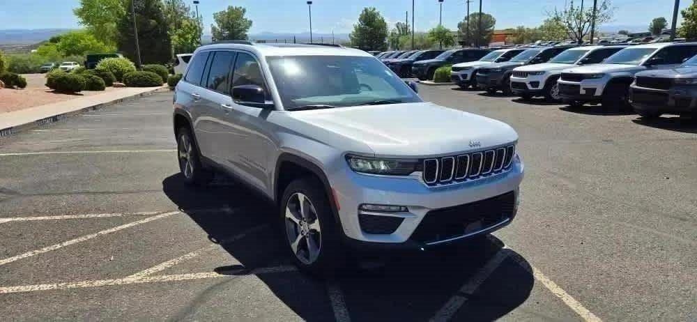 2024 Jeep Grand Cherokee GRAND CHEROKEE LIMITED 4X4