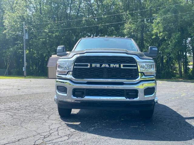 2024 RAM Ram 3500 RAM 3500 TRADESMAN CREW CAB 4X4 8 BOX