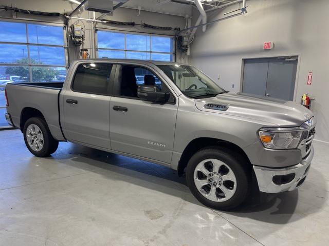 2024 RAM Ram 1500 RAM 1500 BIG HORN CREW CAB 4X2 57 BOX