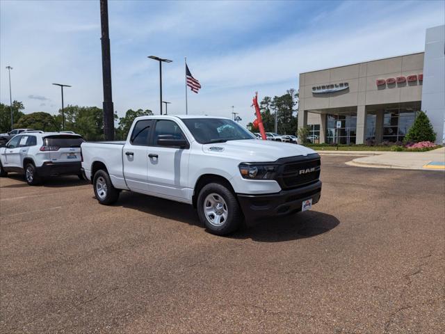 2024 RAM Ram 1500 RAM 1500 TRADESMAN QUAD CAB 4X2 64 BOX