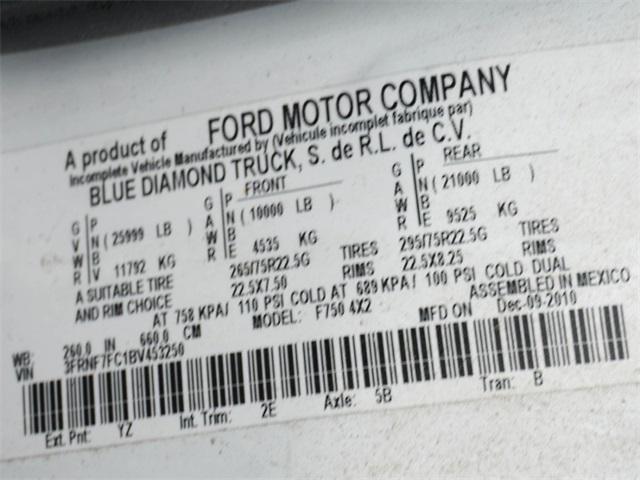 2011 Ford F-750 XL