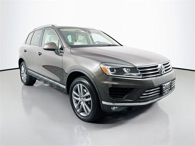 2016 Volkswagen Touareg VR6 Lux