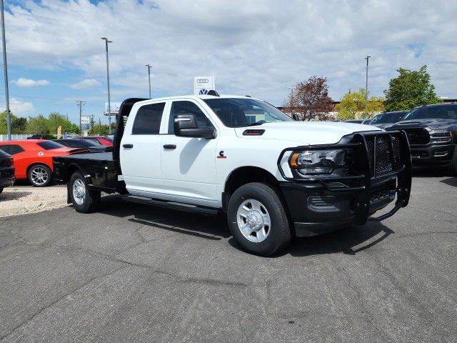 2023 RAM 3500 Tradesman Crew Cab 4x4 8 Box