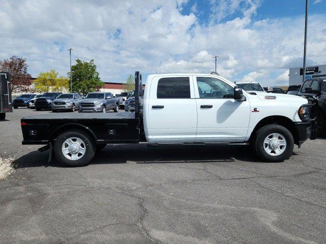 2023 RAM 3500 Tradesman Crew Cab 4x4 8 Box