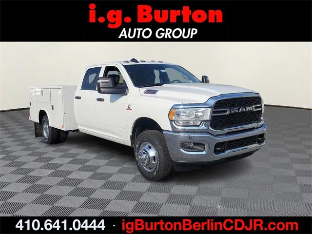 2024 RAM Ram 3500 Chassis Cab RAM 3500 TRADESMAN CREW CAB CHASSIS 4X4 60 CA