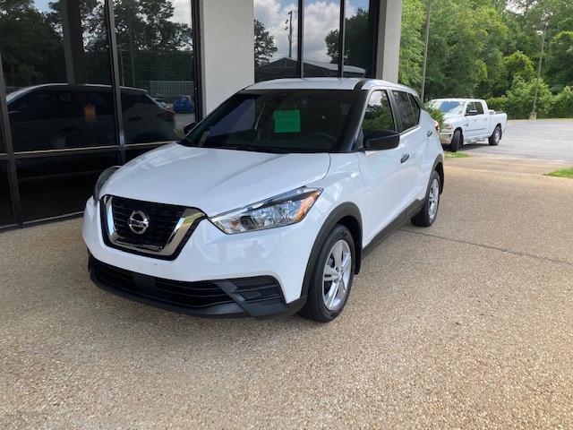 2020 Nissan Kicks S Xtronic CVT