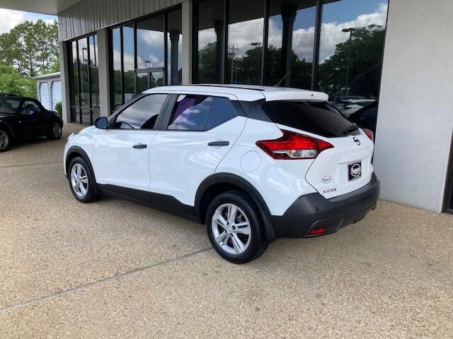 2020 Nissan Kicks S Xtronic CVT