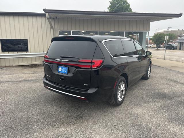 2024 Chrysler Pacifica Touring L AWD