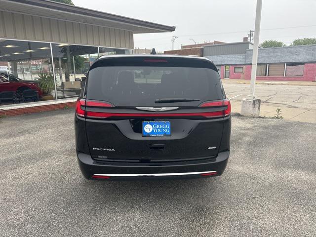 2024 Chrysler Pacifica Touring L AWD