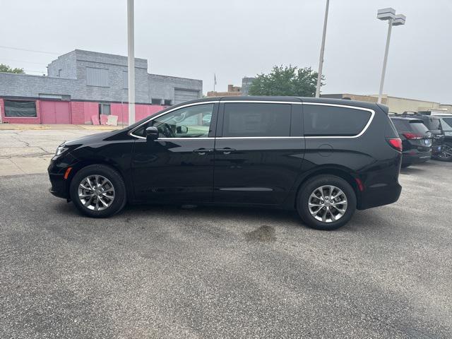 2024 Chrysler Pacifica Touring L AWD