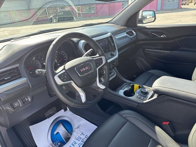 2023 GMC Acadia AWD SLT