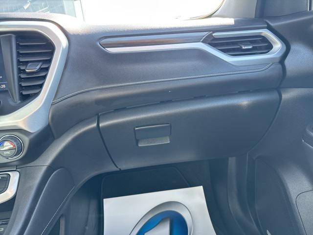 2023 GMC Acadia AWD SLT