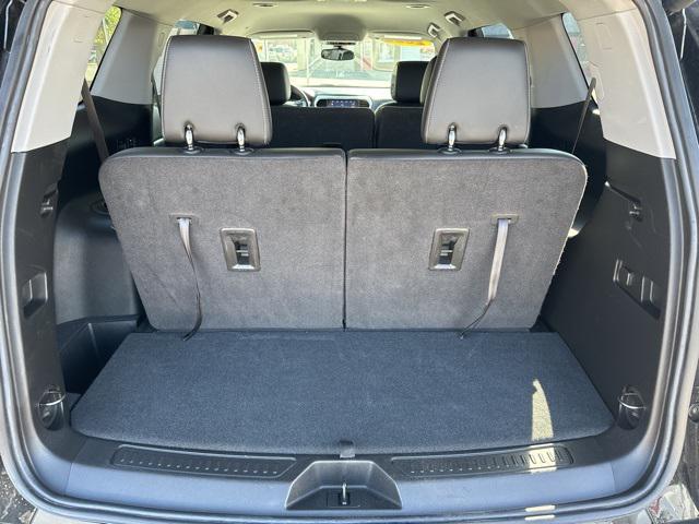 2023 GMC Acadia AWD SLT