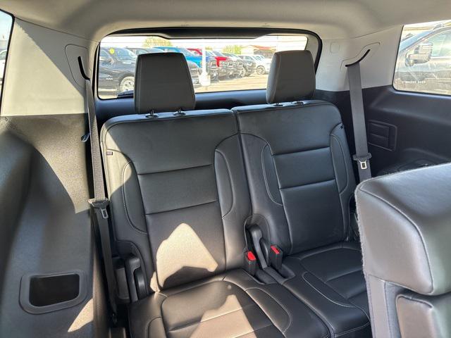 2023 GMC Acadia AWD SLT