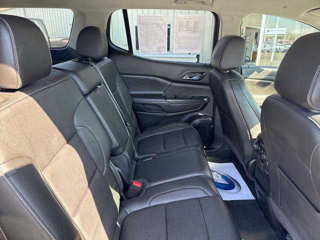 2023 GMC Acadia AWD SLT