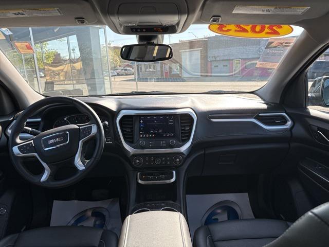 2023 GMC Acadia AWD SLT