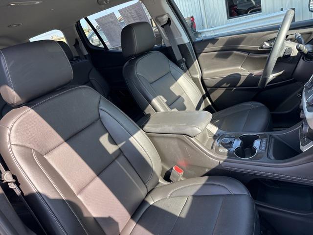 2023 GMC Acadia AWD SLT