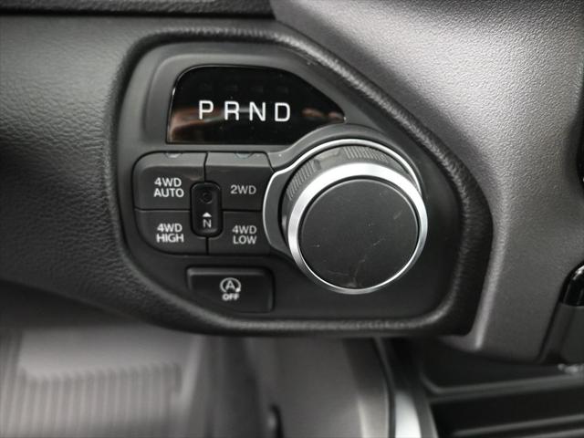2025 RAM Ram 1500 RAM 1500 LONE STAR CREW CAB 4X4 57 BOX