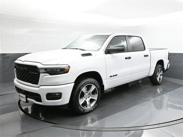 2025 RAM Ram 1500 RAM 1500 TRADESMAN CREW CAB 4X4 57 BOX