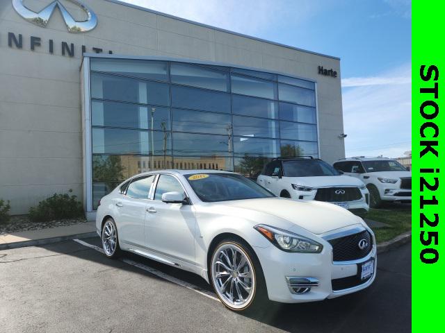 2017 Infiniti Q70L