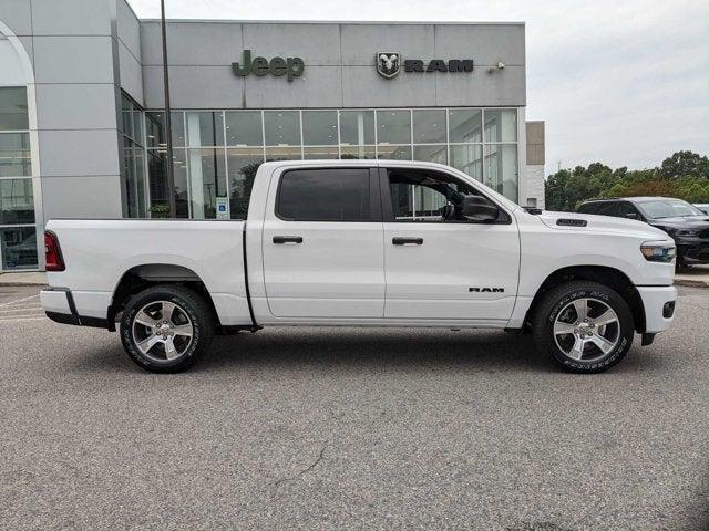 2025 RAM Ram 1500 RAM 1500 TRADESMAN CREW CAB 4X4 57 BOX