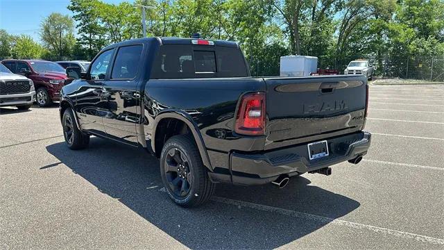 2025 RAM Ram 1500 RAM 1500 BIG HORN CREW CAB 4X4 57 BOX