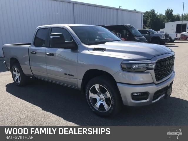 2025 RAM Ram 1500 RAM 1500 TRADESMAN QUAD CAB 4X4 64 BOX